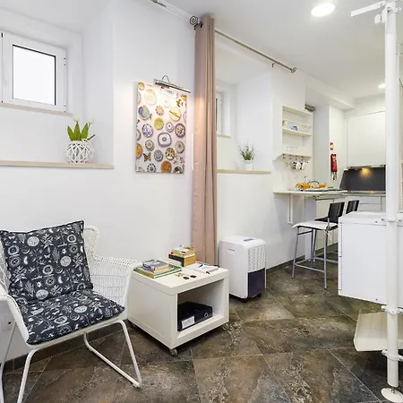 Whome Hidden Gem In Alfama Perfect To Explore 아파트 *