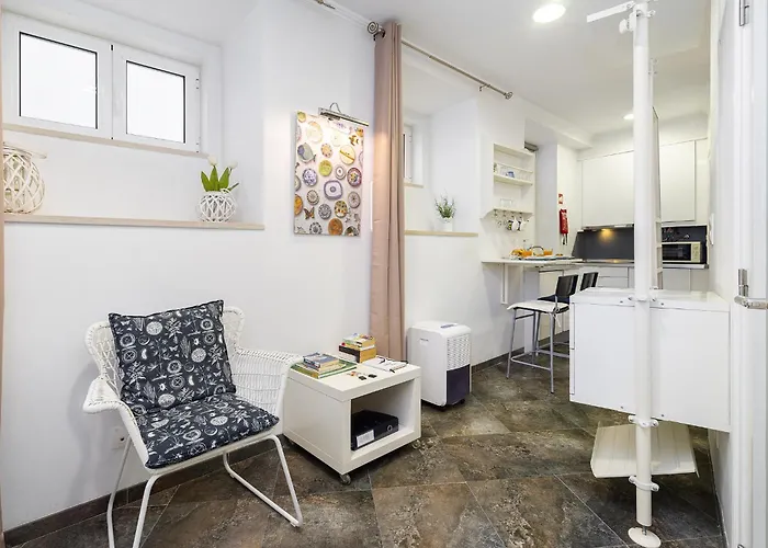 Whome Hidden Gem In Alfama Perfect To Explore شقة *